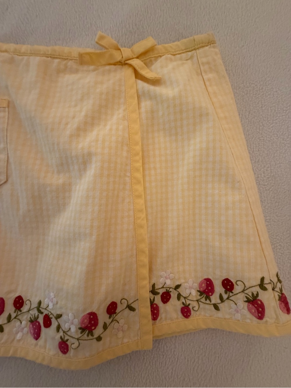 Gymboree Strawberry Patch Wrap Around Skort - Picture 3 of 6